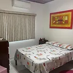 Casa Temporada Bem Localizada